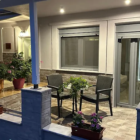 Marianna's Naxos City